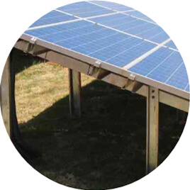 Estructura de acero galvanizado con un montaje horizontal o vertical para estructuras de parques solares.